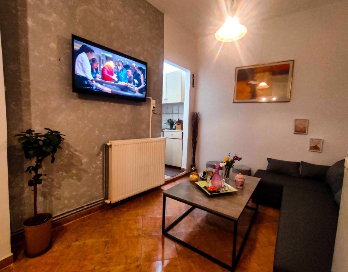 Kastra Bella 2 Bedroom Condo In Corfu Town 外观 照片